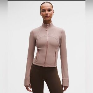 Lululemon NWT SZ 10 SOLD OUT! Define Cropped jacket *Nulu